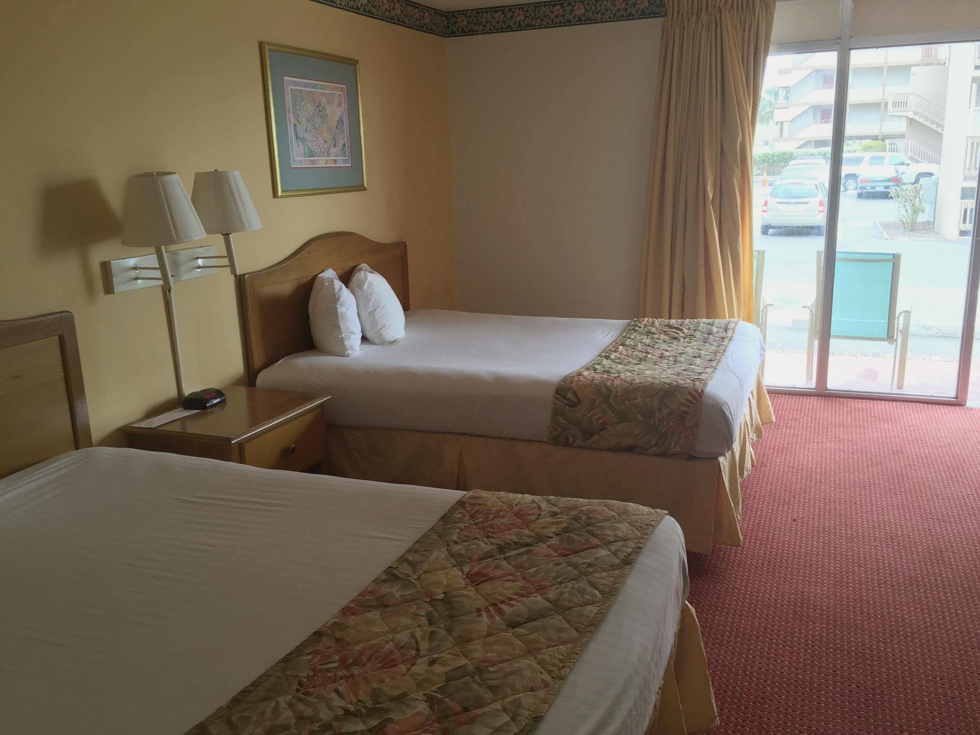 Castaway Beach Inn & Swim Up Bar North Myrtle Beach Dış mekan fotoğraf