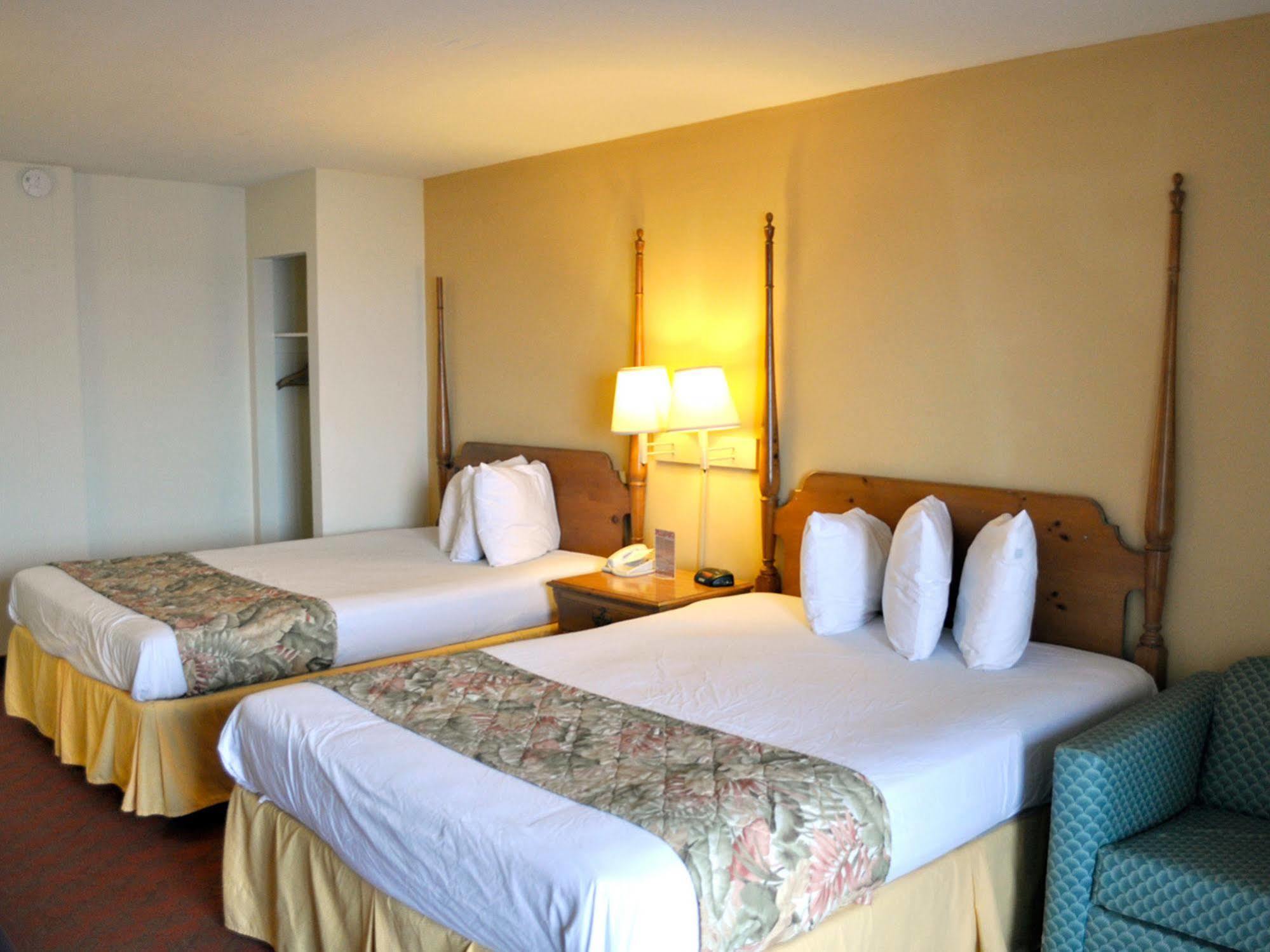Castaway Beach Inn & Swim Up Bar North Myrtle Beach Dış mekan fotoğraf