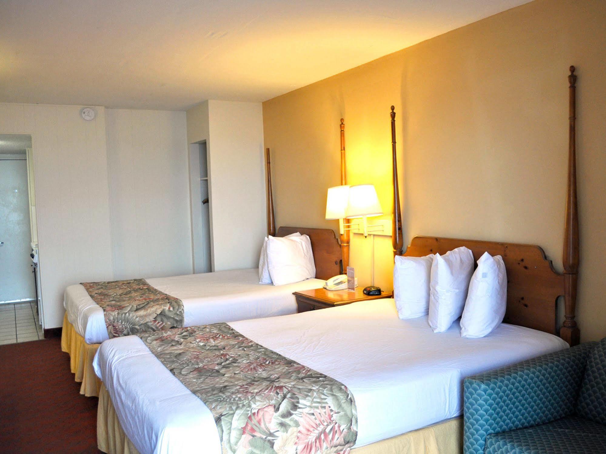 Castaway Beach Inn & Swim Up Bar North Myrtle Beach Dış mekan fotoğraf
